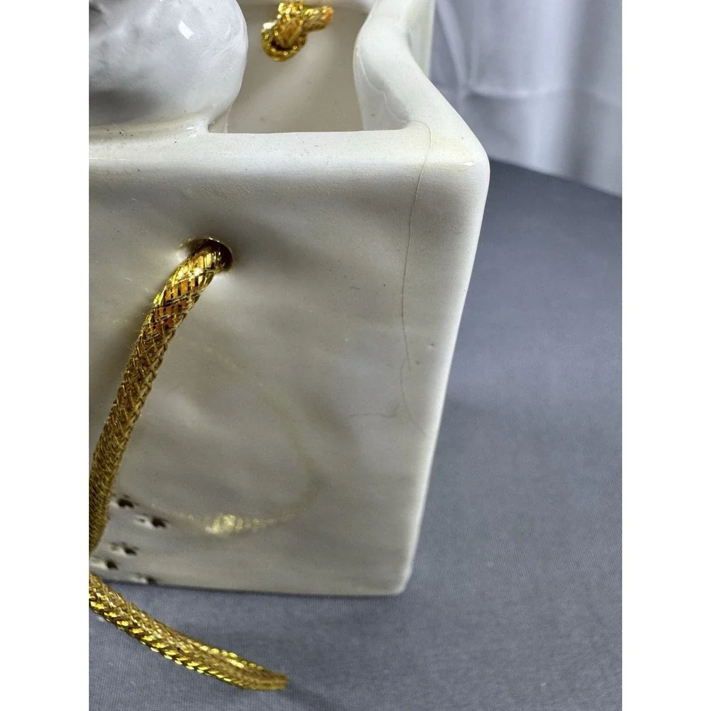 Porcelain Cat Bag w/gold paws‎ w/Cat peeking out Cute!